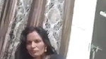 viral Indian mature slut handling customer dick