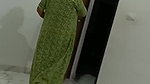 busty aunty pussy showing caught on hidden sex cam