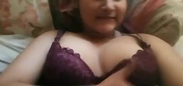 chubby girl naked boobs show to lover viral selfie