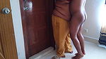 z  Tamil naukrani ghar ki safai karate hai jabki malik ka beta ata hai aur uski mast chudai (Desi sexy maid rough fuck)