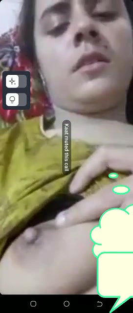 desi GF boob show to lover on viral video call