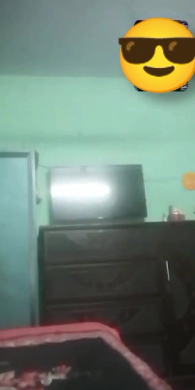chubby Indian girlfriend showing big boobs