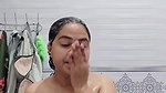 beautiful pakistani chubby girl bathing nude