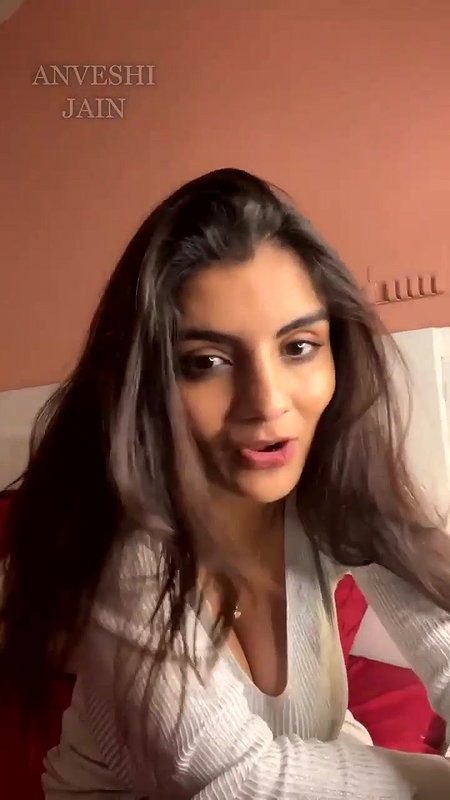 Anveshi Jain Chatting with Fans on App Live ~ No Watermarks