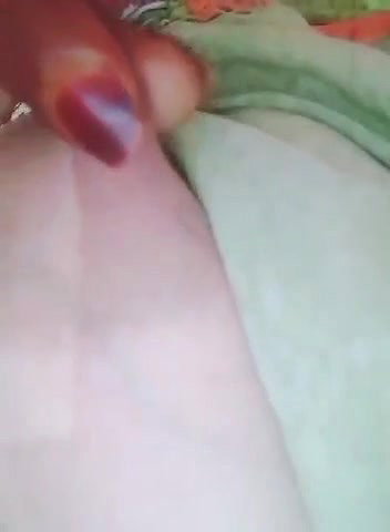 Rajasthani sex slut showing naked body parts