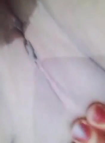 Rajasthani sex slut showing naked body parts