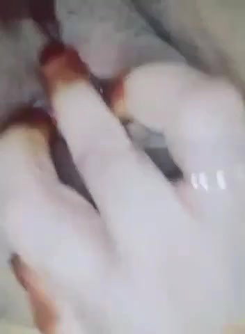 Rajasthani sex slut showing naked body parts