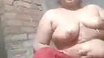 busty Bengali bhabhi viral nude bath video