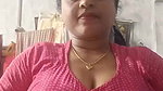 Bengali bhabhi showing her huge boobs