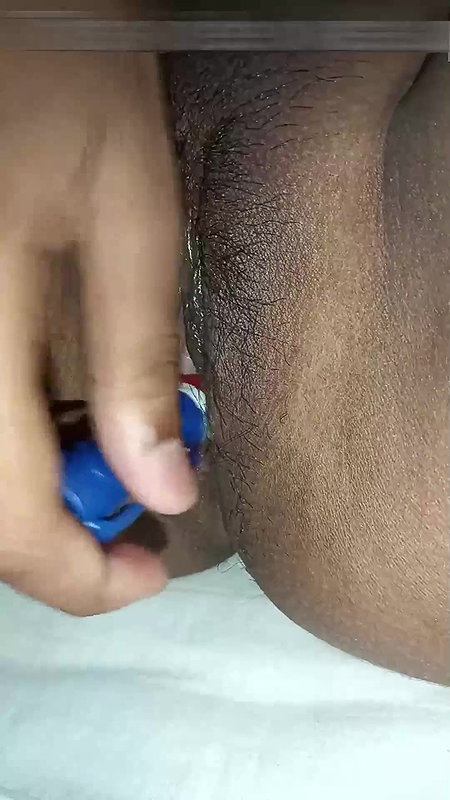 Indian girl nude masturbation with marker