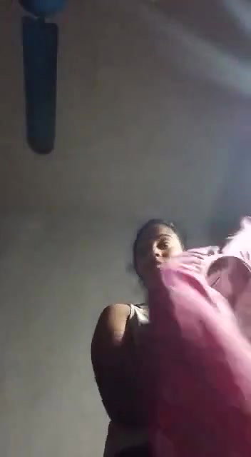 Desi girl removing nighty viral xxx video