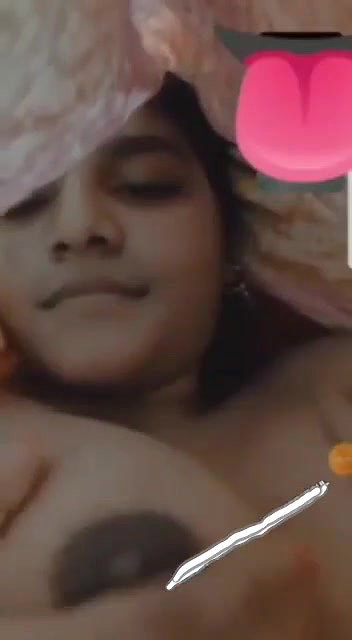 Bangladeshi girl huge boobs showing viral clip