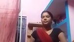 Desi Village Bhabhi Lifting Saree Pussy Show