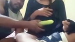 Desi girlfriend pussy fucking with cucumber viral MMS