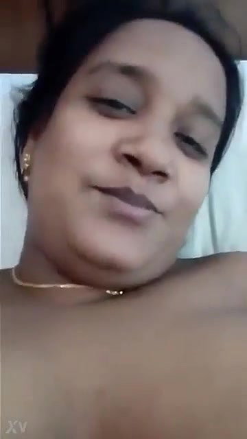 big boobs wife captured nude on bed
