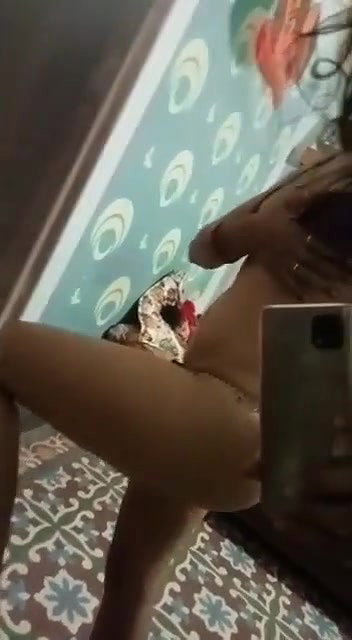 cute Bhabhi makes her own sexy video