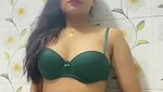Big Ass Desi Girl Nude Bathing and showing her full body