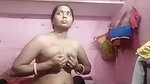 Bihari housewife dildoing pussy with a chapati roller