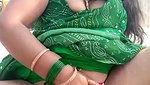 chubby Indian housewife masturbating pussy on live cam show