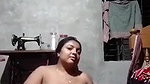chubby Bengali housewife nude pussy fingering show