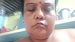 very fatty aunty showing her black pussy