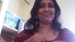 chubby aunty flashing her body