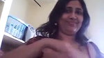 chubby aunty flashing her body
