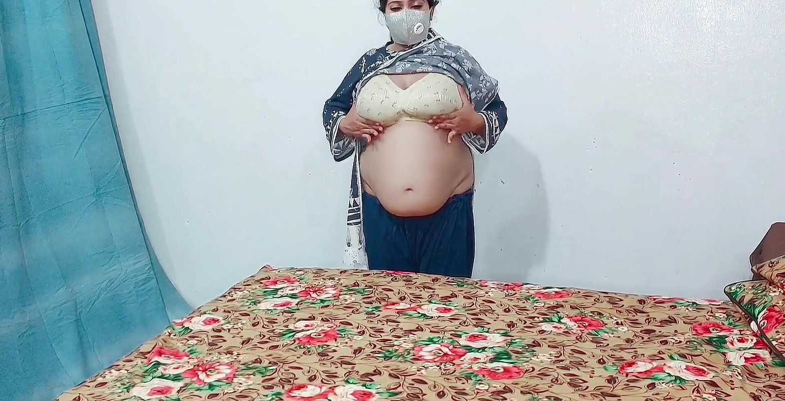 Desi Hindi Aunty Mastrubation with Dildo