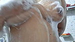 Queen Daisy bath