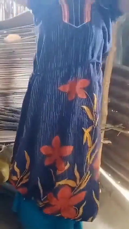 jhopdi mein khade khade chudai
