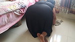 Gujarati Big Butt Muslim Aunty Accidentally Gets Stuck Under Table While cleaning floor When a guy Fucks Her & Huge cum