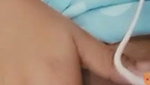 chuche dikhake chut mein ungli kri