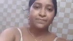 chubby desi bahbhi nude bath