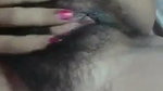 bhabhi ne chut mein ungli kri