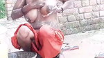 Desi aunty outdoor bathing