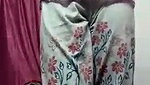 Indian girl showing her sexy figure