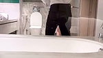 bhabhi bathing and waiter is watch her hot figure