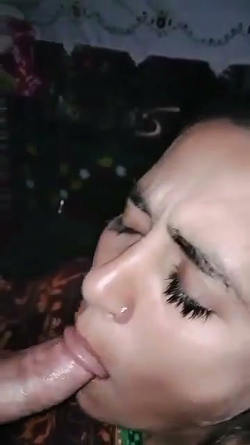 Hot sexy girl didnt want to suck her bf dick