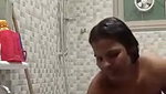 Desi aunty bathroom selfie Video