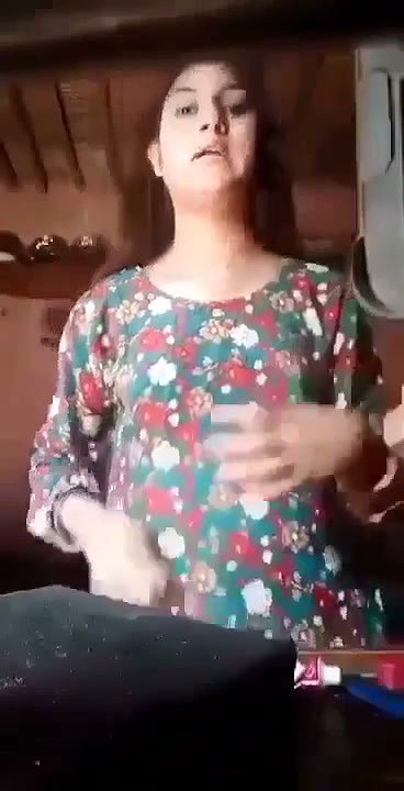 Village girl showing her sexy boobs