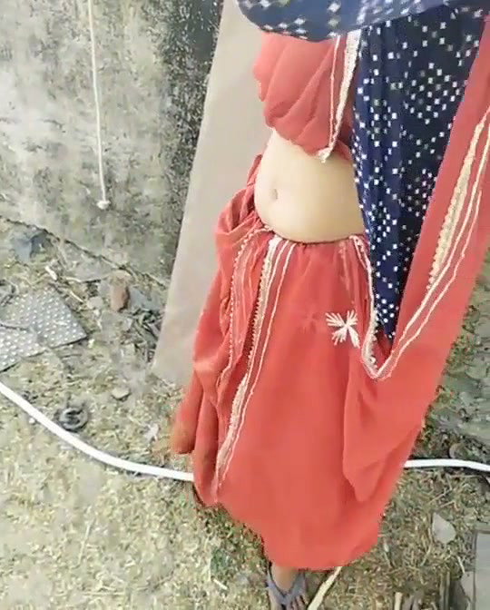 bhabhi showing her boobs Blowjob outside the house