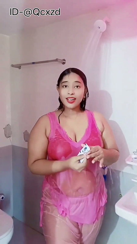 Bangladesi Youtuber Ruhana