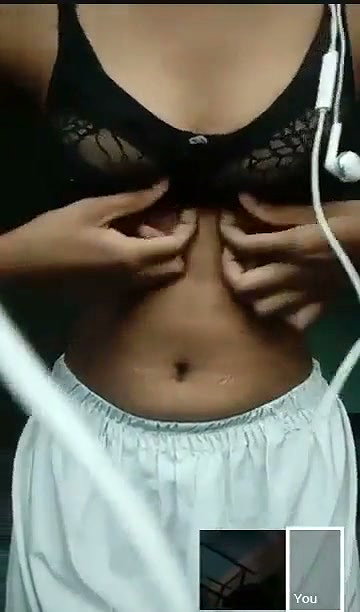 Girl showing her nude body to bf shekhar in video call