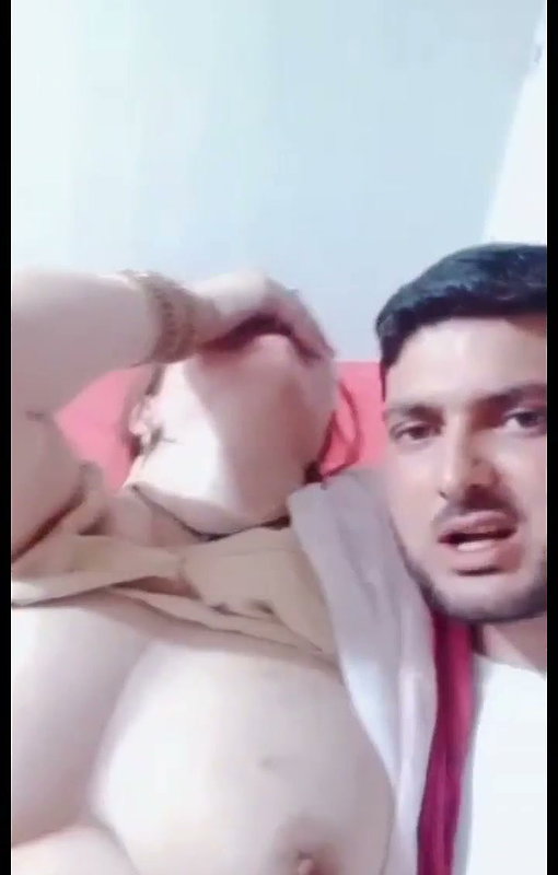 Bhaiya show bhabhi huge boobs