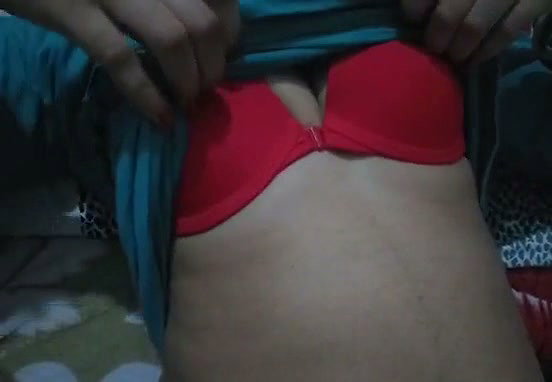 Aunty take out red bra show her juices boobs