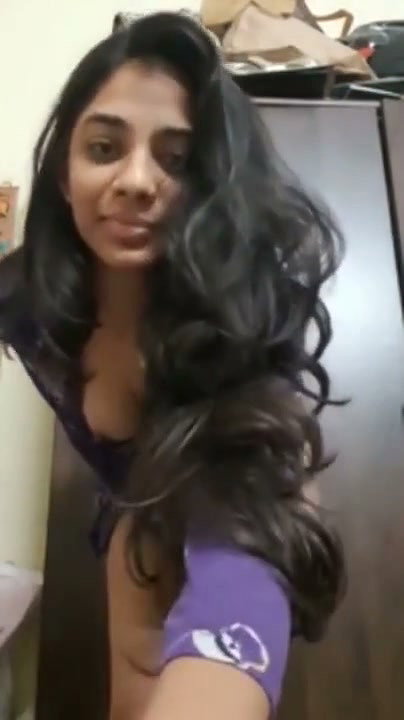 Hot sexy girl undress show her beauty body