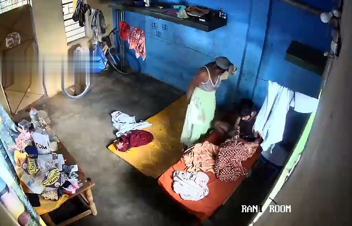 Tamil Wife Changing Clothes infornt of lover