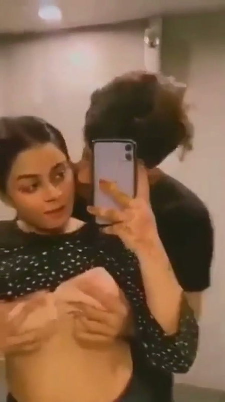 Indian Girl Kissing Sucking Boyfriend Dick