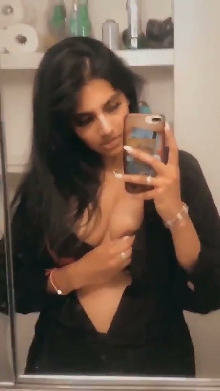 Sexy girl showing her nipple