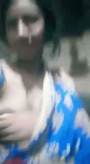boudi showing her sexy pussy